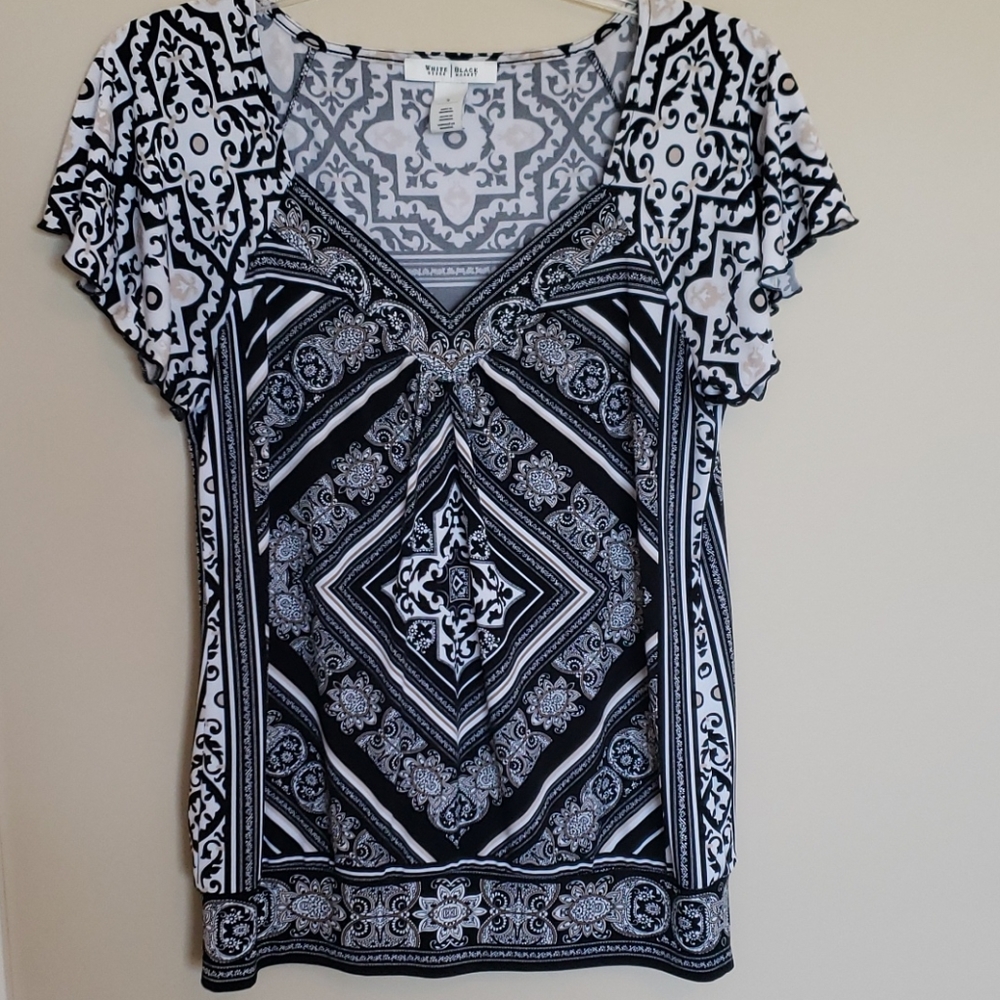 7 size small White House black market tops